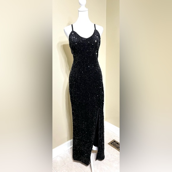 NWT BerryGo Women's Sexy V Neck Bodycon Sequin Gown
Evening Dress with Slit- - Picture 4 of 7